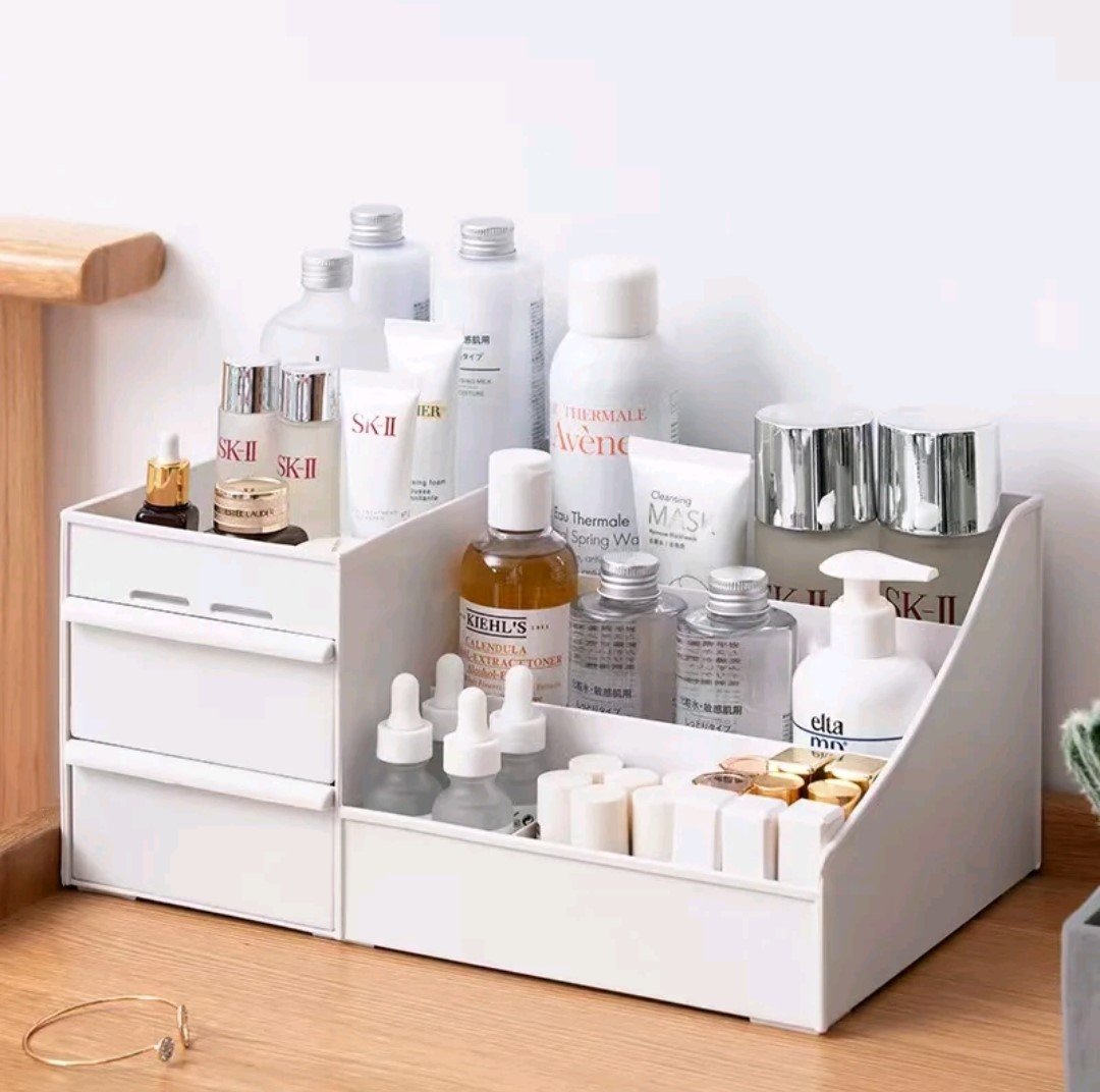 Cosmetics Organizer